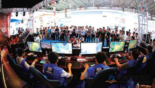 在谈到多特 在谈到多特