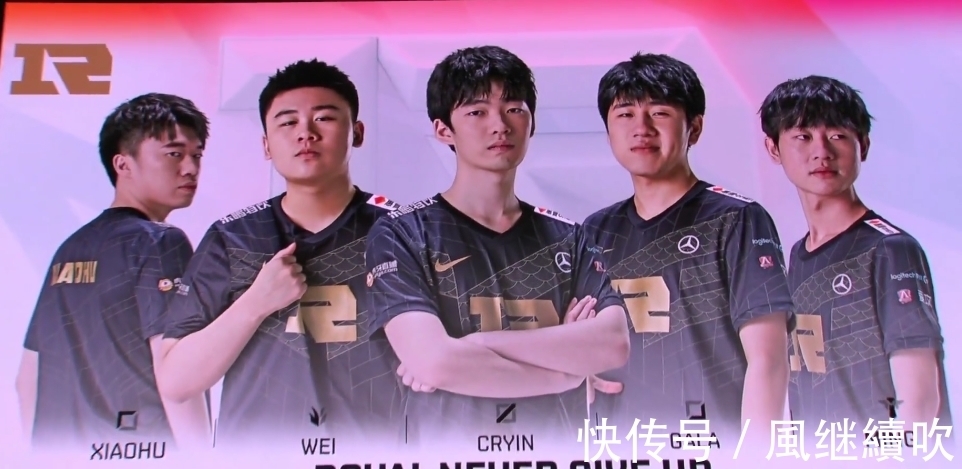 足的较量 足的较量